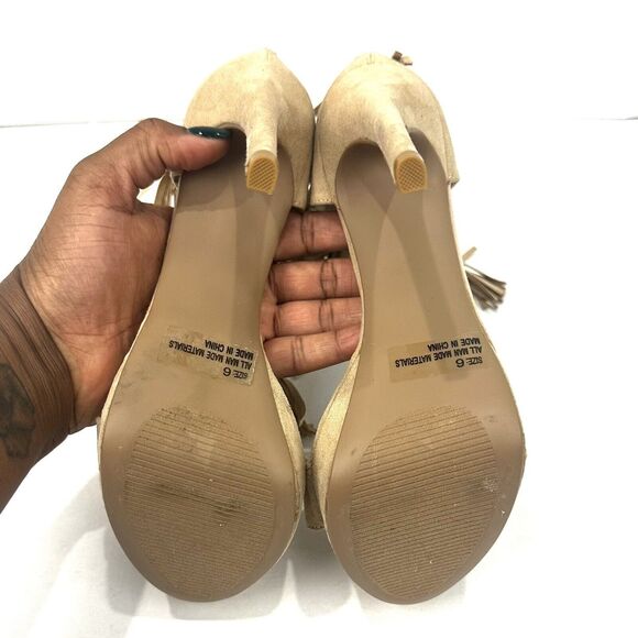 QUPID Womens Shoes Size 6 Fringe Ankle Open Toe Taupe Zip Closure Platform Heels - Picture 9 of 16